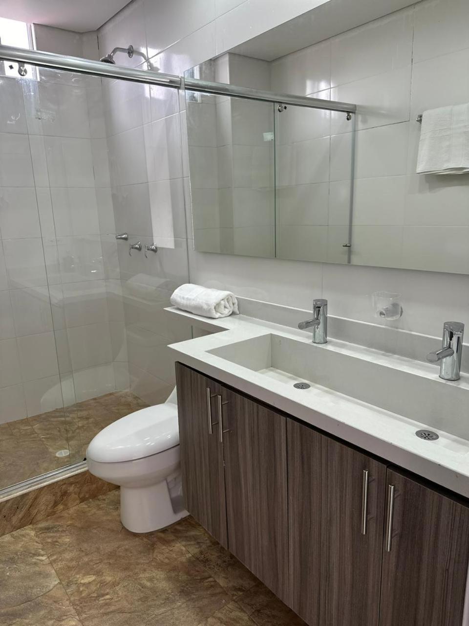 Pent House Jacuzzi Terraza Bbq Privado 1 Barrio Jvargas Bogotá